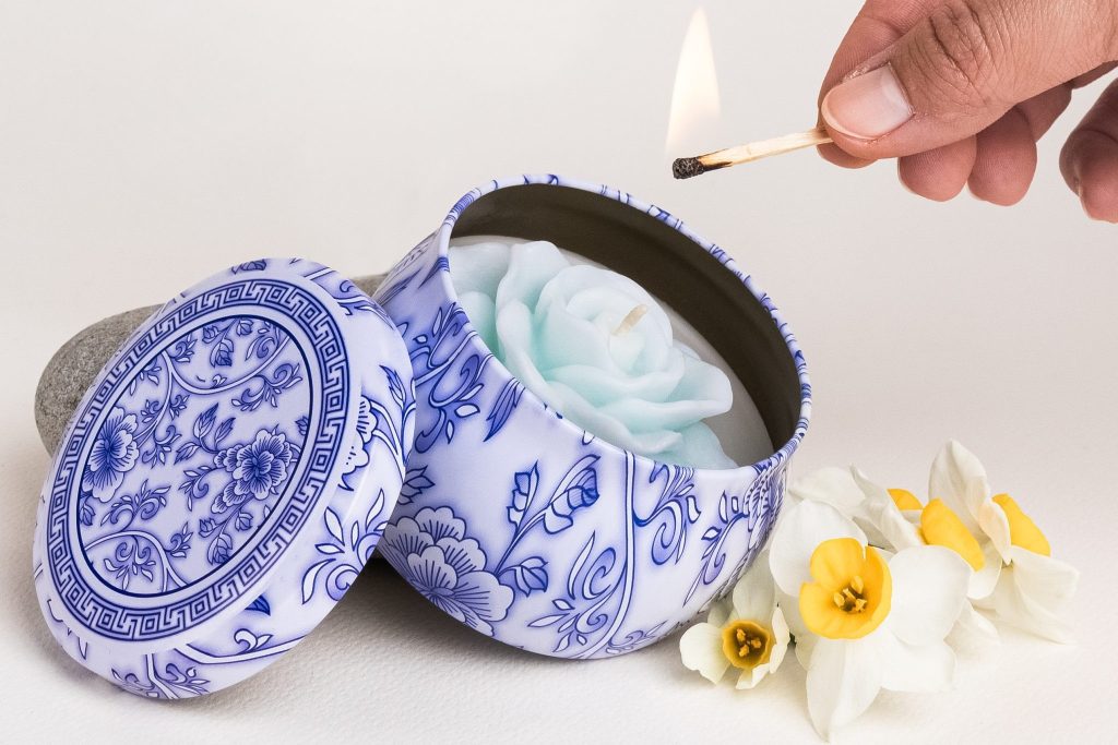 شمع رایحه گل نرگس